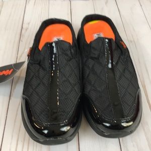 Ladies slip on shoes  never worn